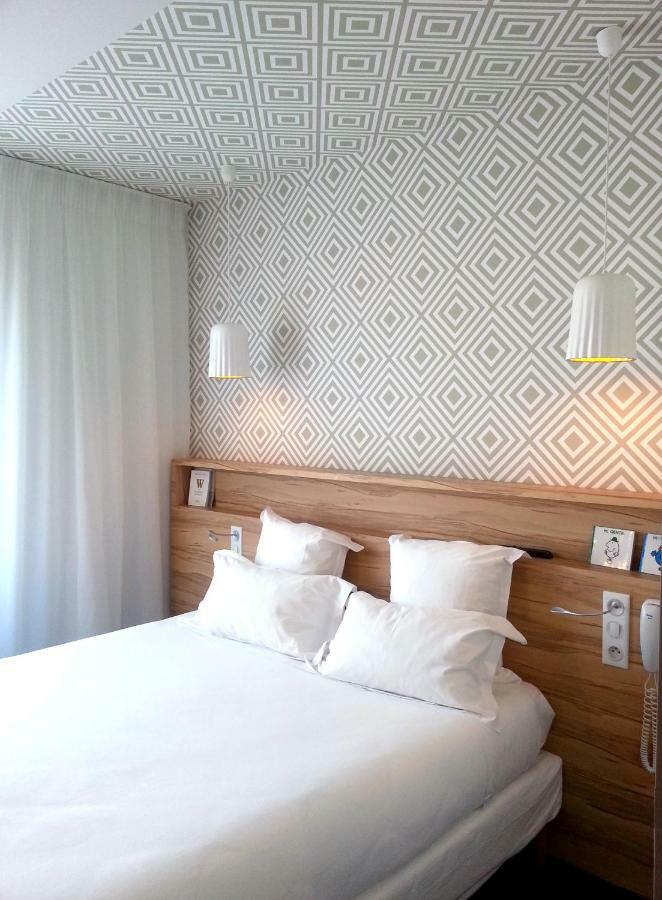 Hotel Et Apparts Marin 拉瓦勒 外观 照片