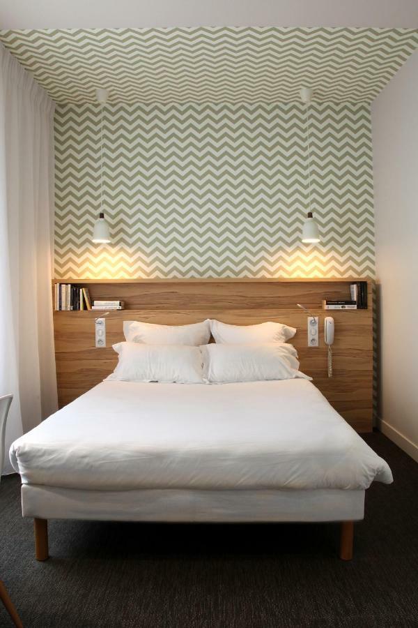 Hotel Et Apparts Marin 拉瓦勒 外观 照片